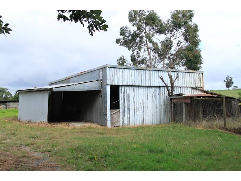 1260 McDonalds Track, Nyora VIC 3987
