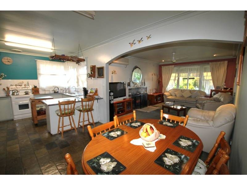 805 Manks Road, Dalmore VIC 3981
