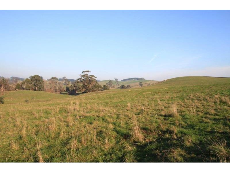 151 Jeetho Road, Loch VIC 3945