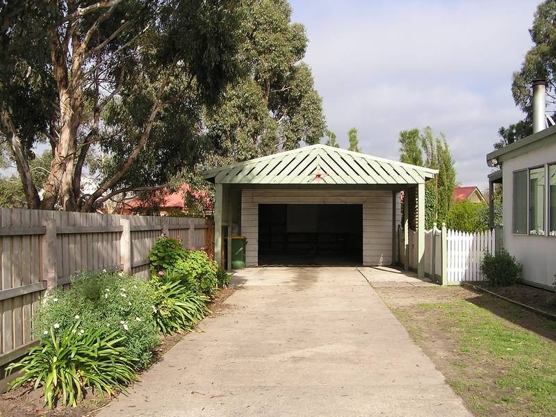 7 Henry Street, Koo Wee Rup VIC 3981