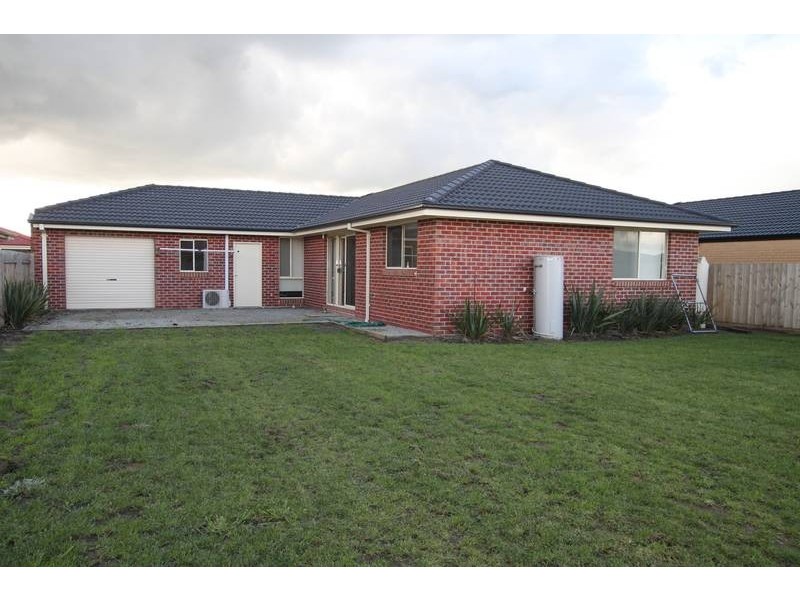 10 Bailey Bvd, Koo Wee Rup VIC 3981