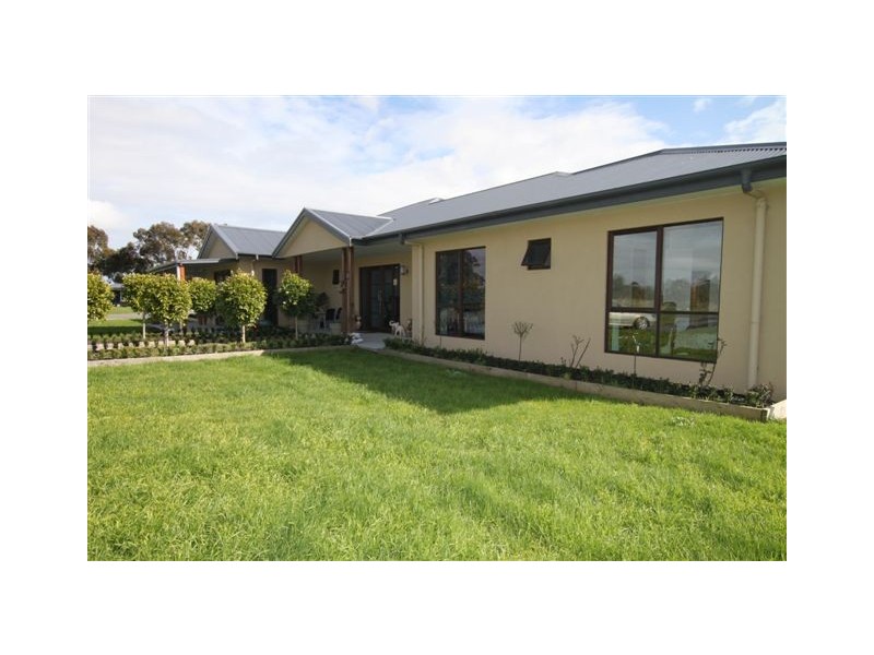 175 School Road, Bayles VIC 3981