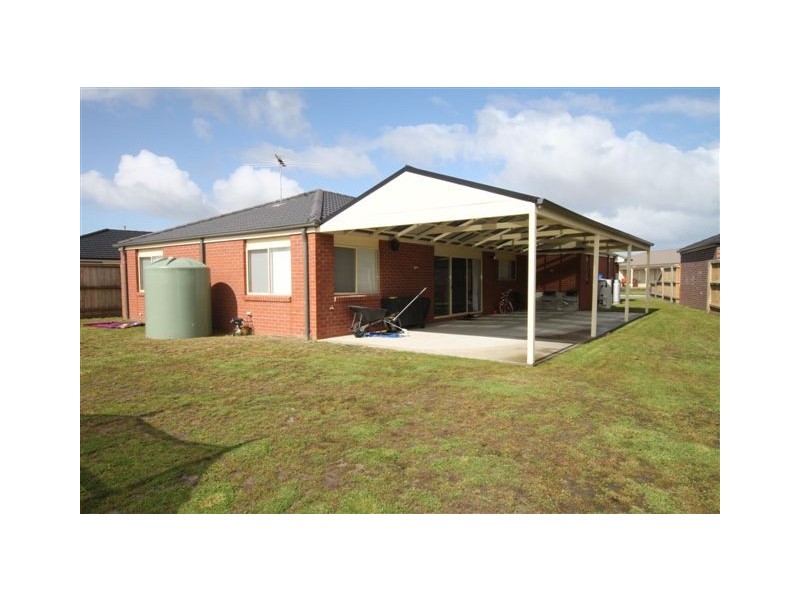 23 Bailey Bvd, Koo Wee Rup VIC 3981