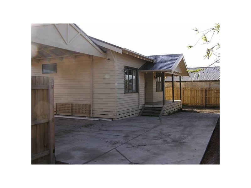 2/34 Gardner Street, Koo Wee Rup VIC 3981