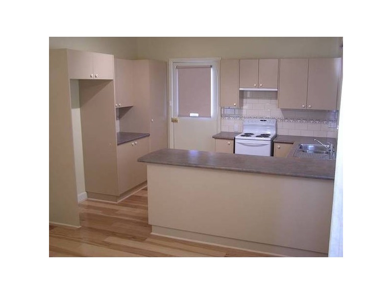 2/34 Gardner St, Koo Wee Rup VIC 3981