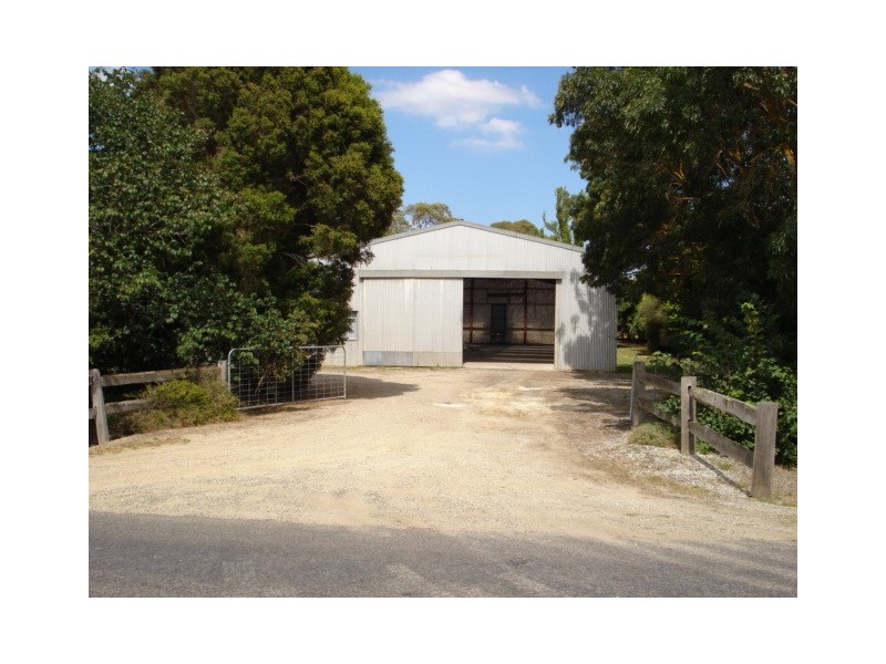 110B DENHAMS ROAD, Koo Wee Rup VIC 3981