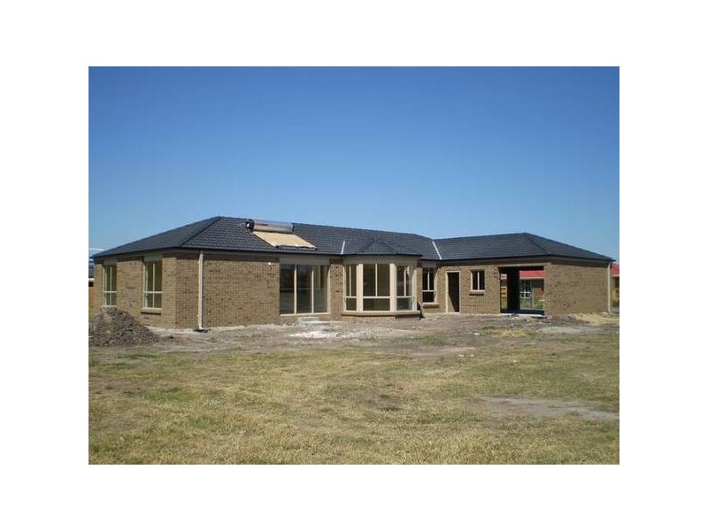 5 Charles Street, Koo Wee Rup VIC 3981