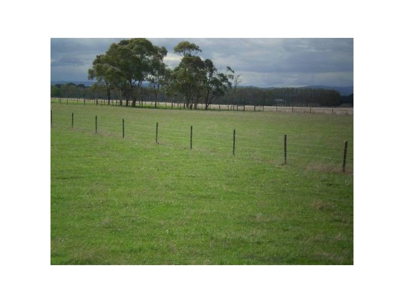 175 Hall Road, Yannathan VIC 3981