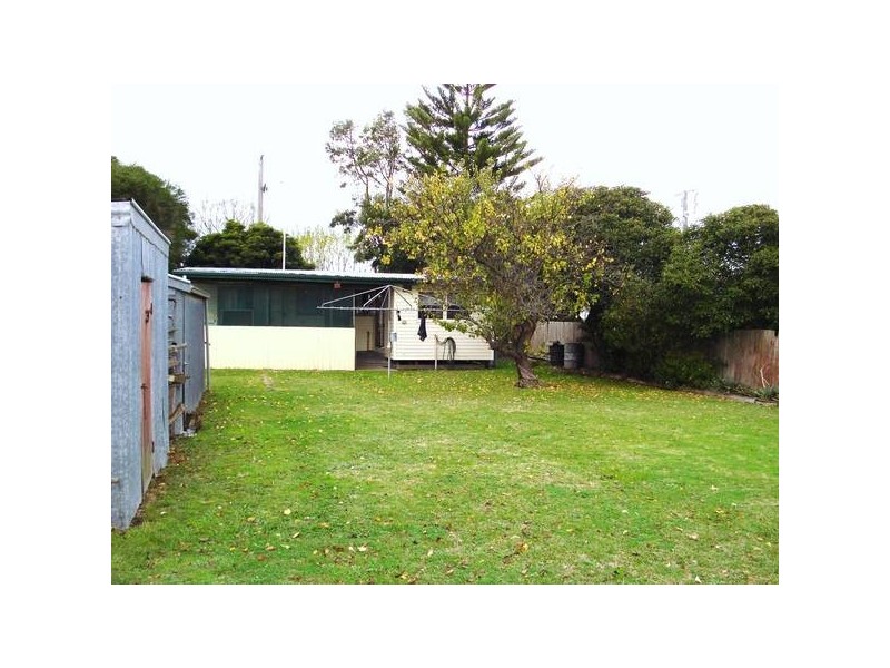 24 Sybella Avenue, Koo Wee Rup VIC 3981