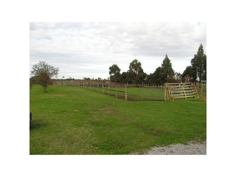 880 kooweerup longwarry road, Bayles VIC 3981