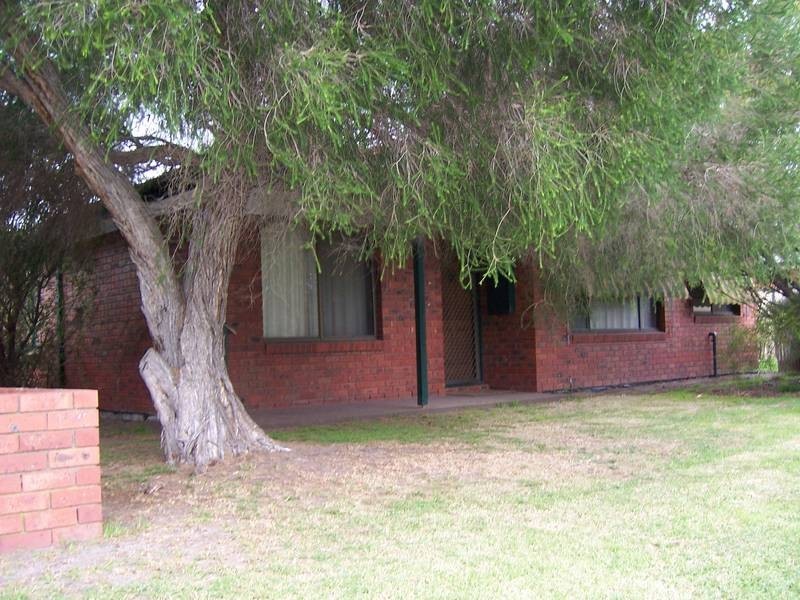 1/1/15 John Street, Koo Wee Rup VIC 3981