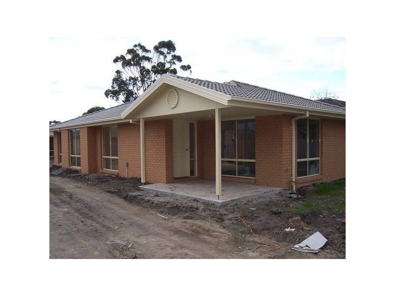 1/337 Rossiter Road, Koo Wee Rup VIC 3981