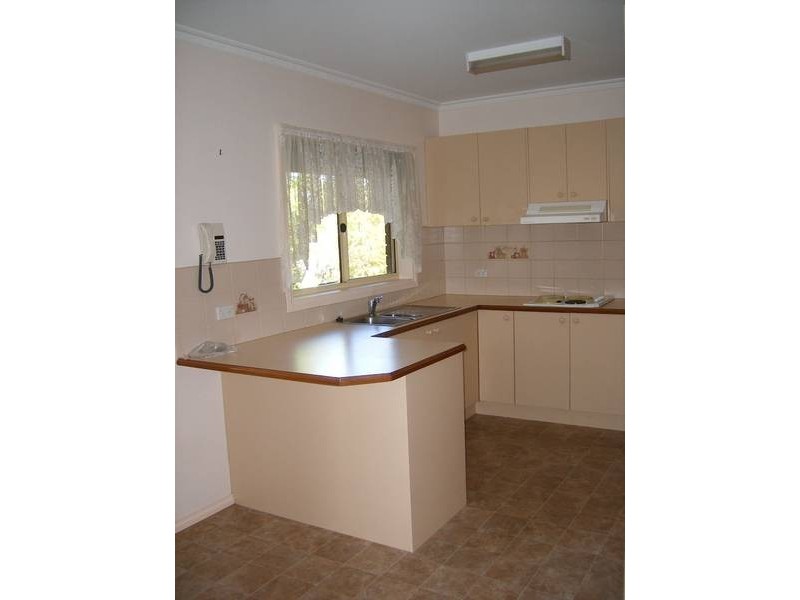 1/242 Rossiter Road, Koo Wee Rup VIC 3981