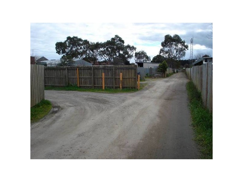 48 Station Street, Koo Wee Rup VIC 3981