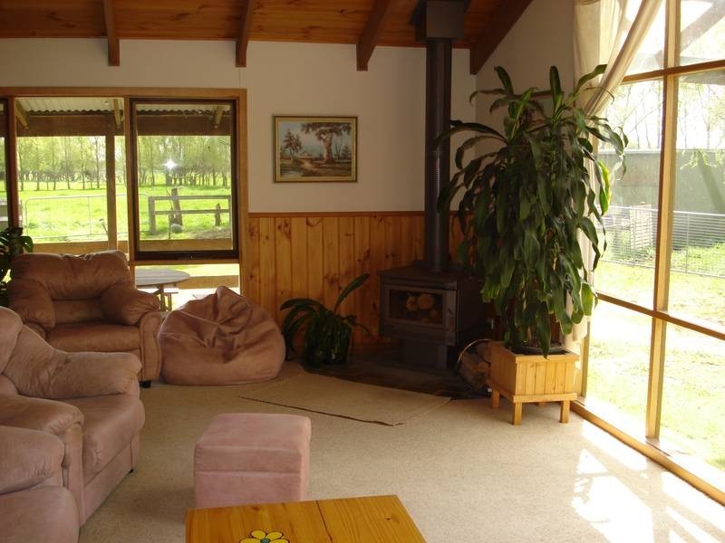 245 Hall Road, Yannathan VIC 3981