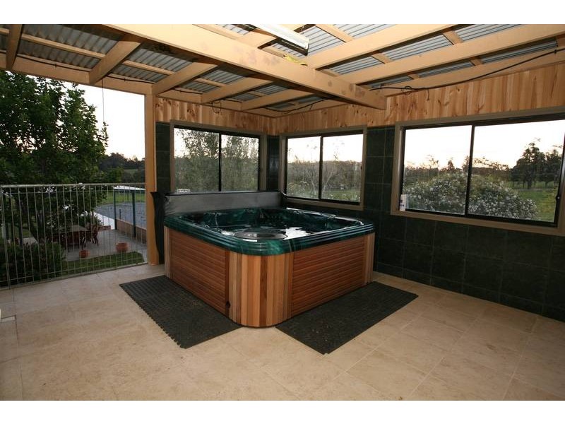70 Garfield Road, Garfield VIC 3814