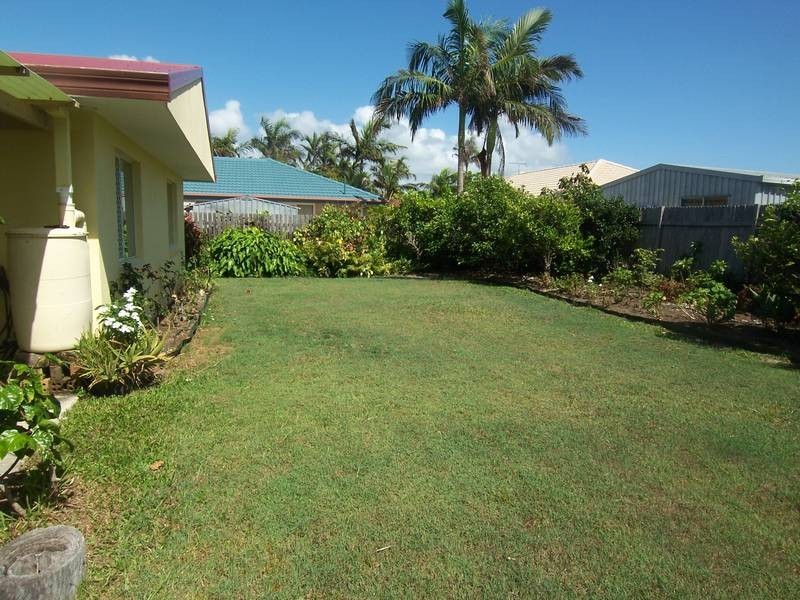 16 Undara Ave, Buddina QLD 4575