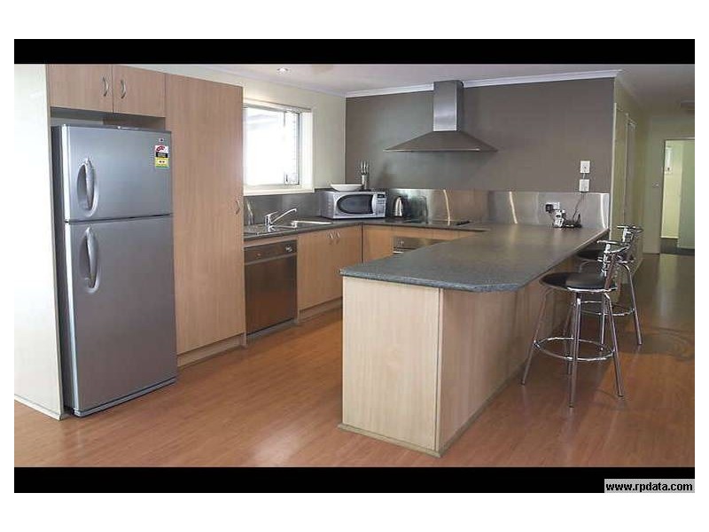 29 Minkara Street, Warana QLD 4575