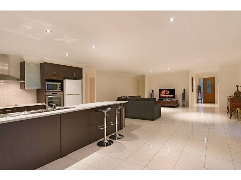 21 Yellow Cedar Place, Palmwoods QLD 4555