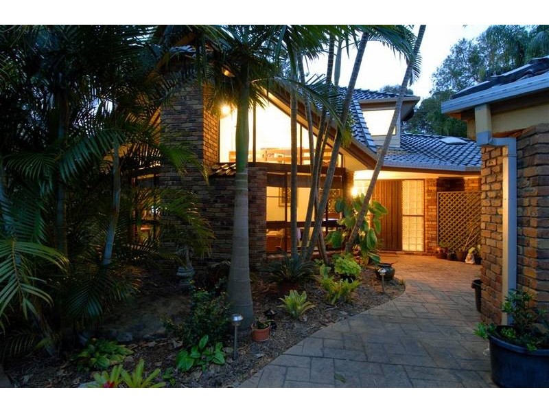 9 Molakai Drive, Mountain Creek QLD 4557