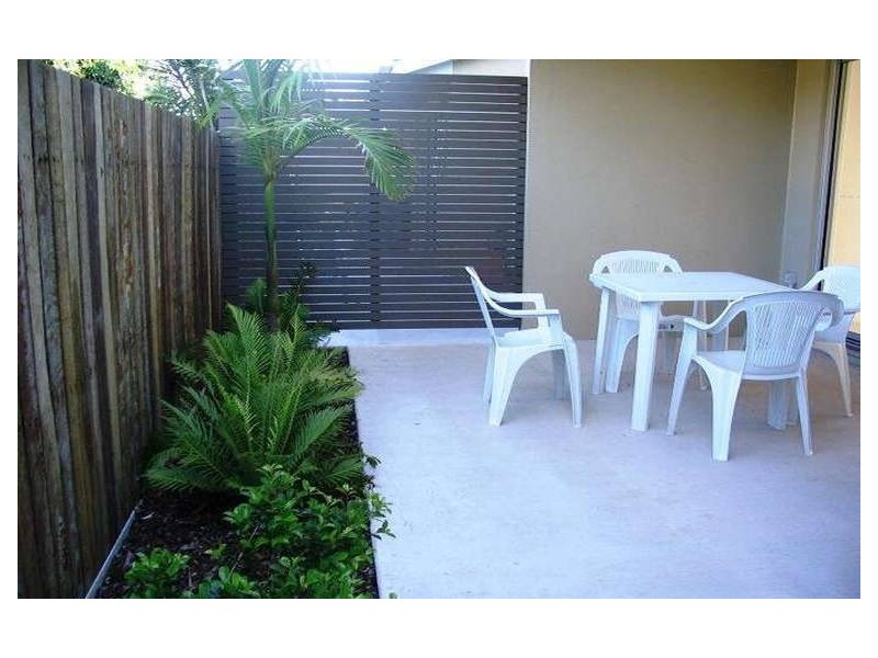 2/81 Parker Street, Maroochydore QLD 4558