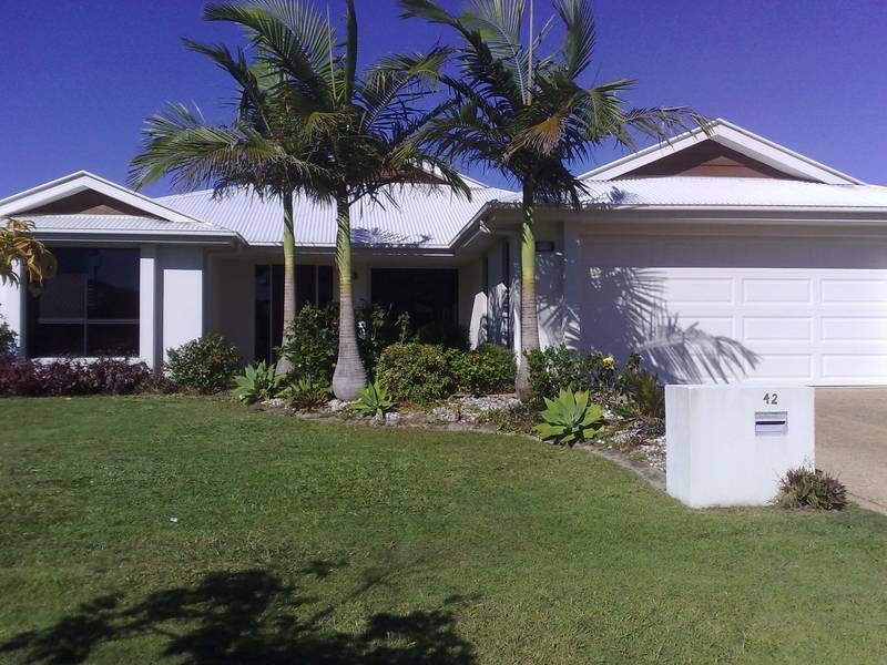 42 Sailfish Drive, Mountain Creek QLD 4557