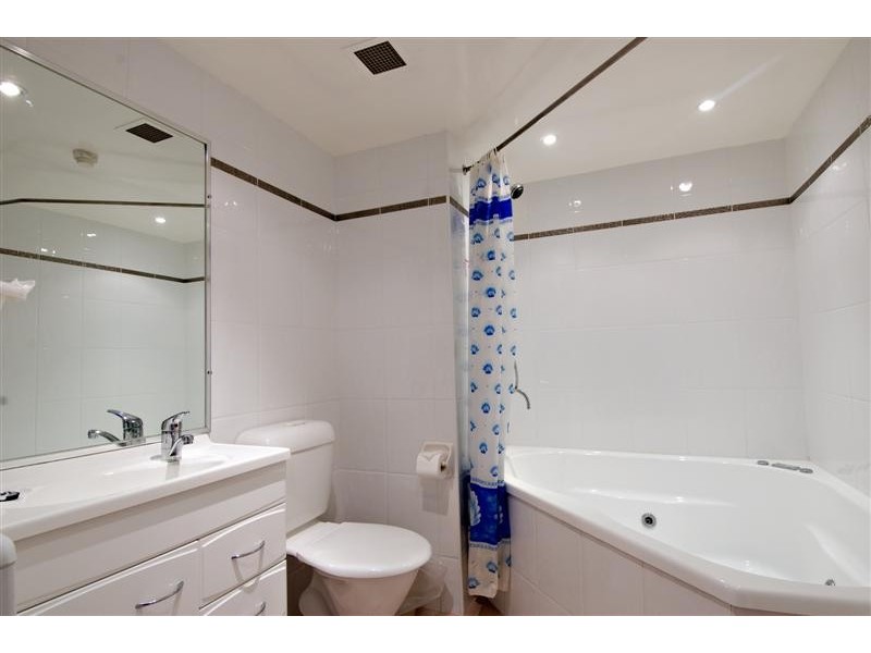 8D/120 Duporth Avenue, Maroochydore QLD 4558