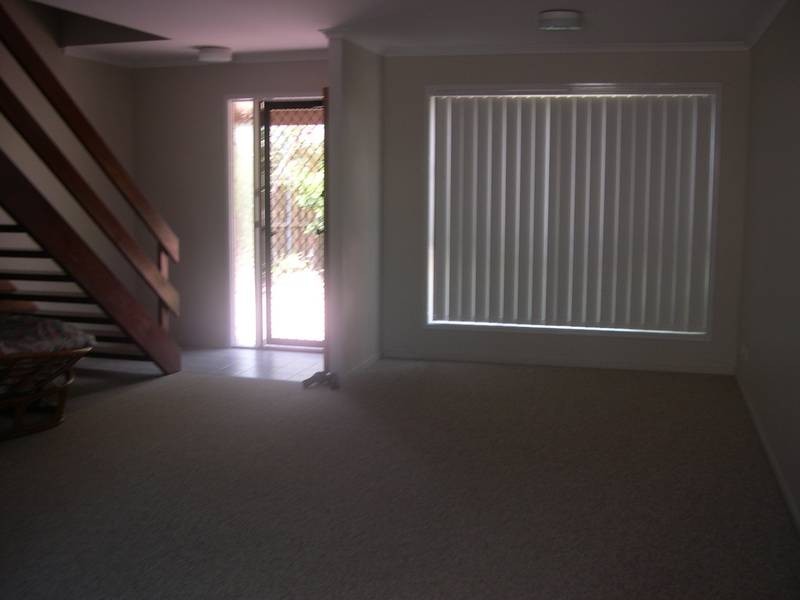 2/8 Corowa Ct, Mooloolaba QLD 4557