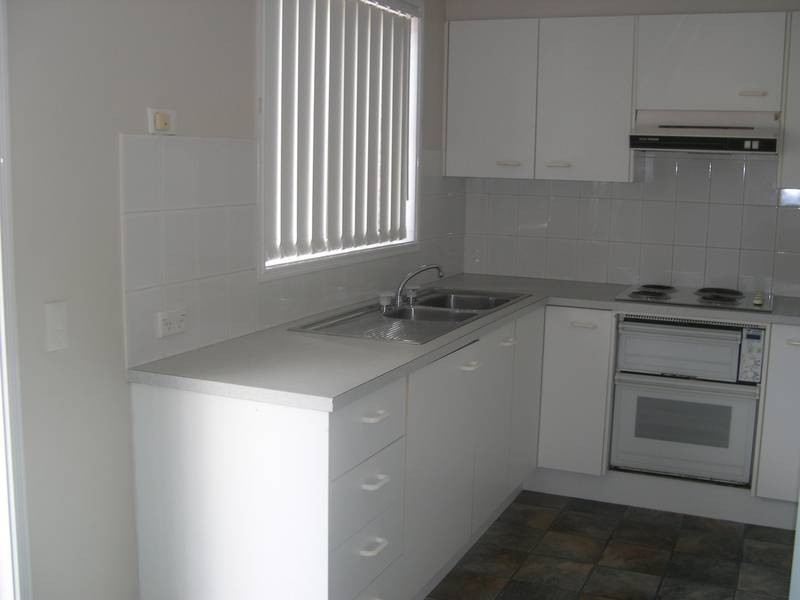 2/8 Corowa Ct, Mooloolaba QLD 4557