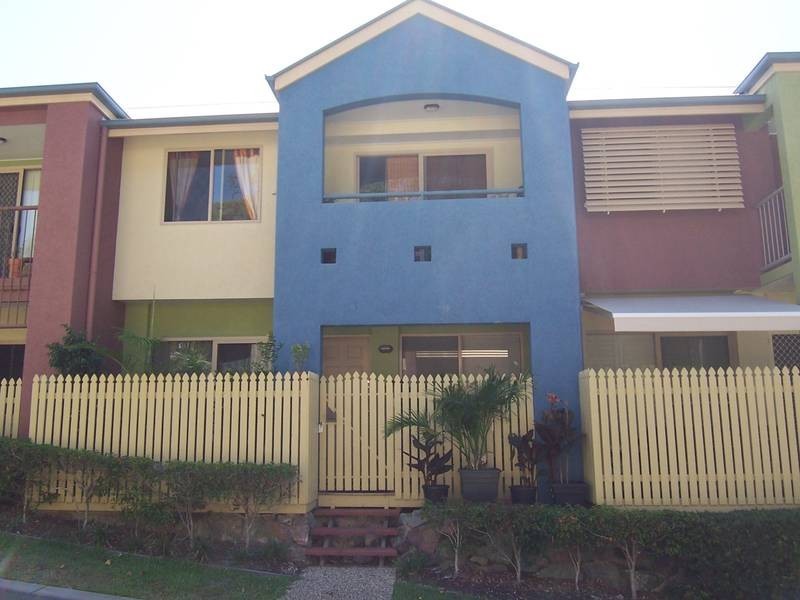 82/1 Poinsettia Ct, Mooloolaba QLD 4557
