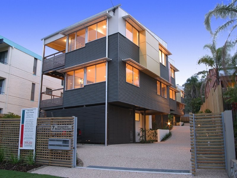 2/7 Alice Street, Alexandra Headland QLD 4572