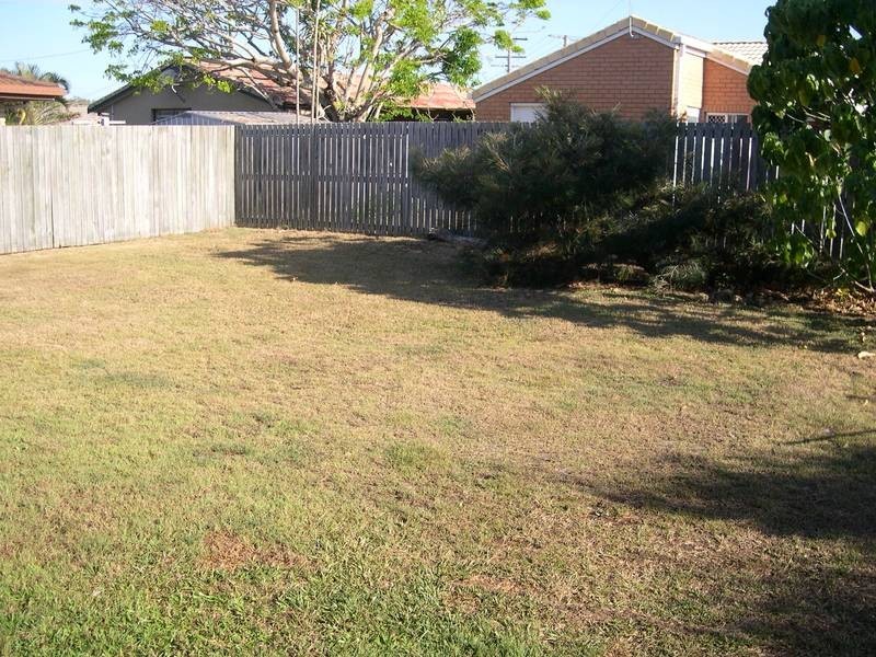 16 Minkara Street, Warana QLD 4575