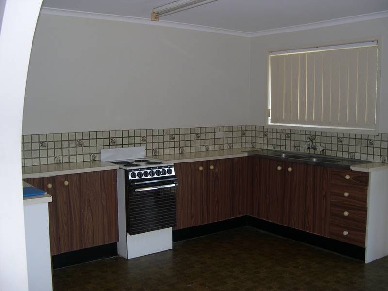 16 Minkara Street, Warana QLD 4575