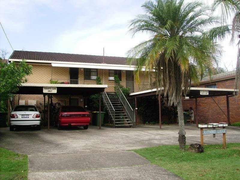 2/4 Anthony Ave, Mooloolaba QLD 4557