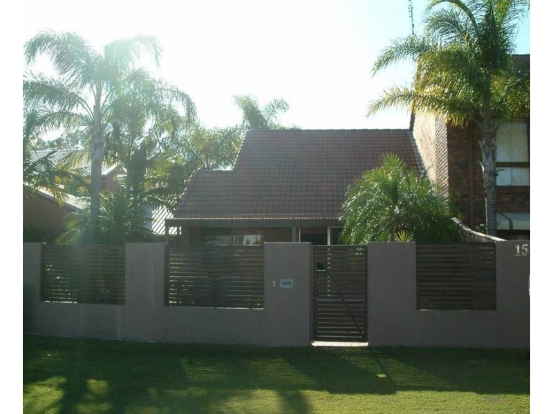 1/15 Carrothool Place, Mooloolaba QLD 4557