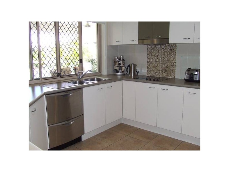 16 Sailfish Drive, Mountain Creek QLD 4557