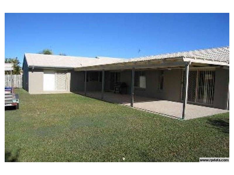 6 Sweetbrush Place, Mountain Creek QLD 4557