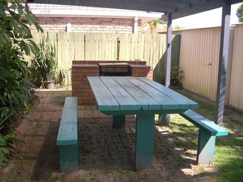 19 Murrindi Street, Minyama QLD 4575