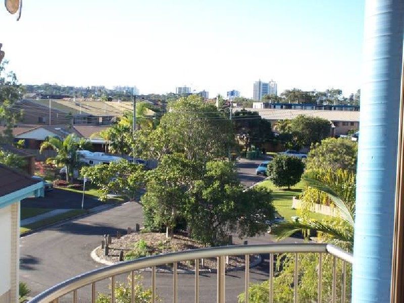 Akeringa Place, Mooloolaba QLD 4557