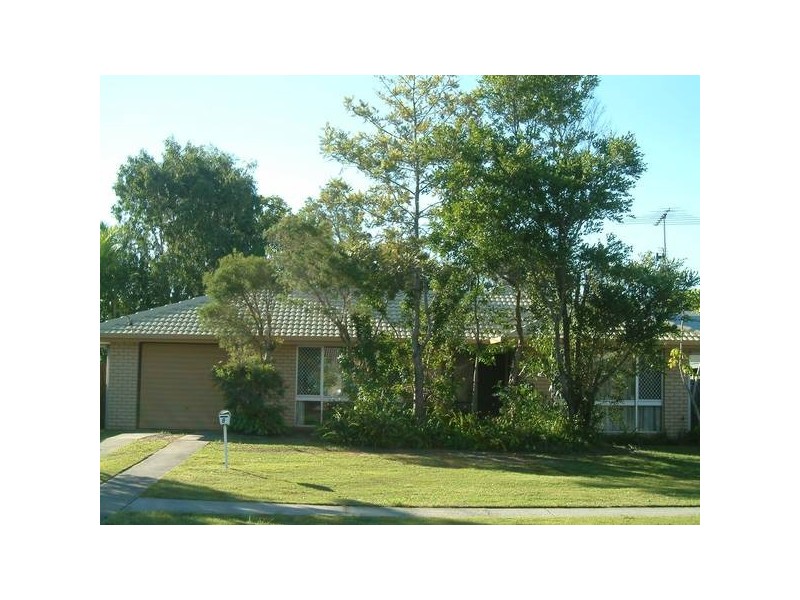 8 Amarina Avenue, Mooloolaba QLD 4557