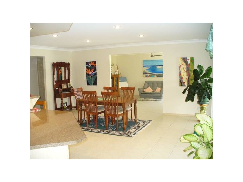 131 Glenfields Blvd, Mountain Creek QLD 4557