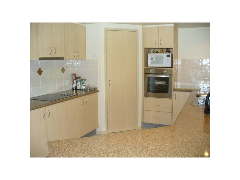 131 Glenfields Blvd, Mountain Creek QLD 4557