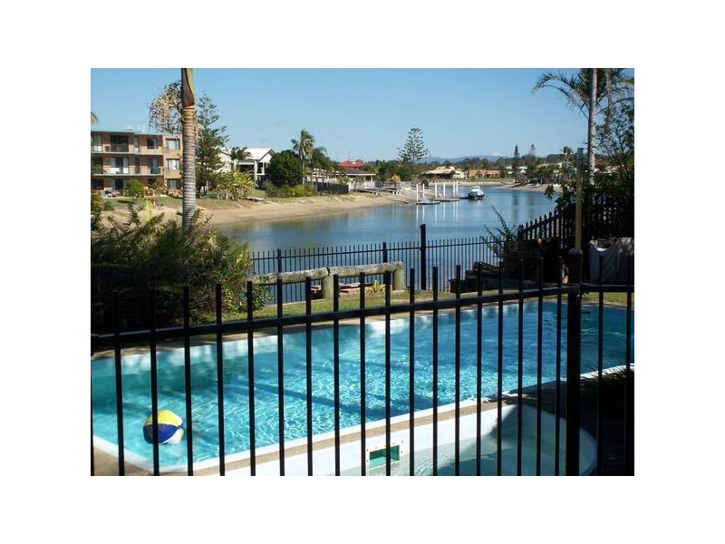 3/3 Barooga Crescent, Mooloolaba QLD 4557