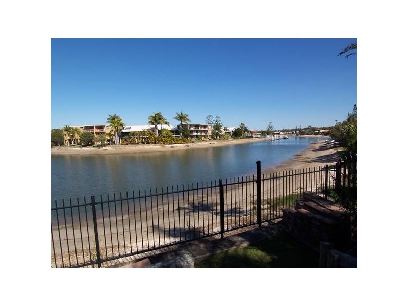 3/3 Barooga Crescent, Mooloolaba QLD 4557
