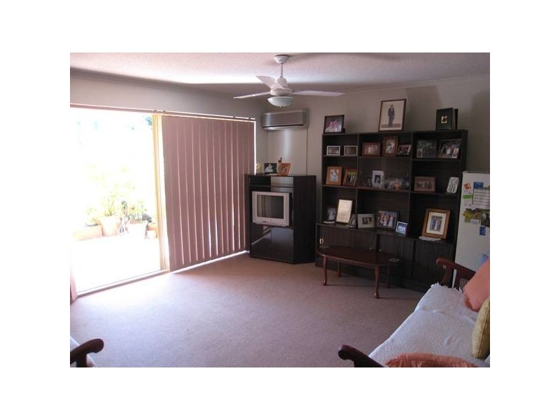 2/25 Edward Street, Alexandra Headland QLD 4572