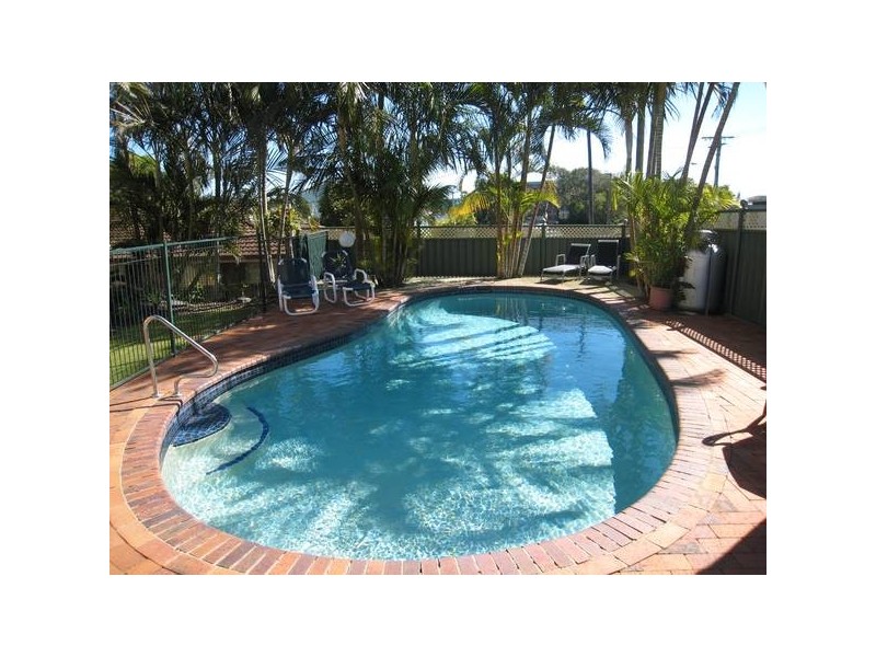 2/25 Edward Street, Alexandra Headland QLD 4572