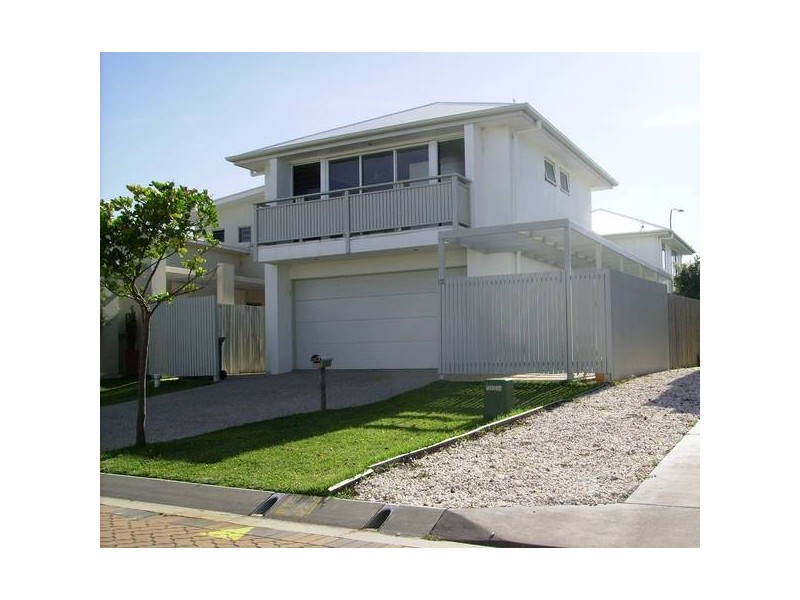 12 Zante Lane, Kawana Island QLD 4575