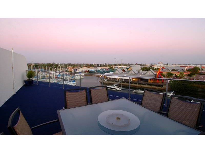 414/13 Nicklin Way, Minyama QLD 4575