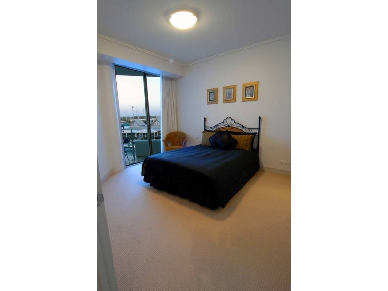 414/13 Nicklin Way, Minyama QLD 4575