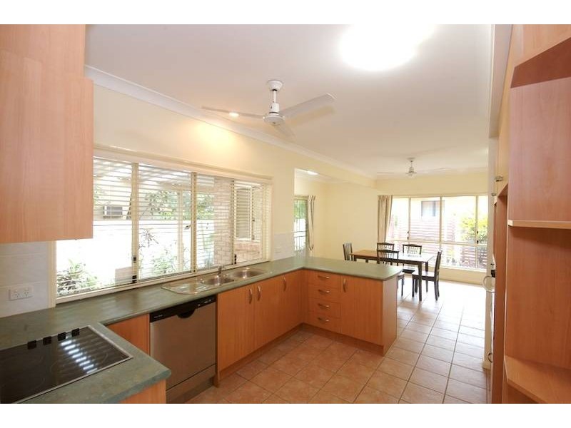 28 Oomoo Street, Buddina QLD 4575